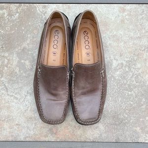 Ecco loafer